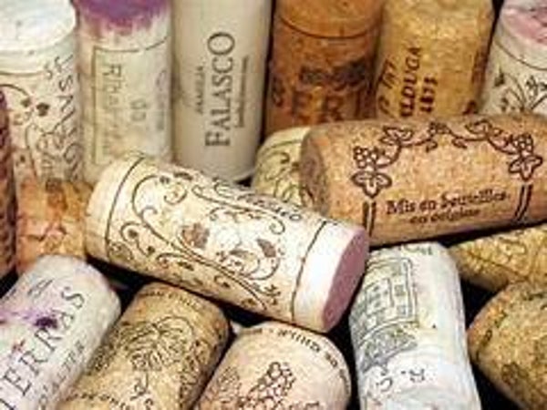 Mélanges de 10 bouchons de vins utilisés
