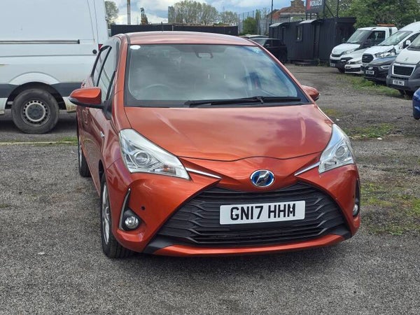 2017 Toyota Yaris Hatchback  HYBRID ELECTRIC. Automatic