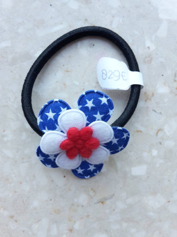 Zwart elastiek met bloem