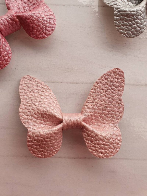 Alligator clip met vlinder