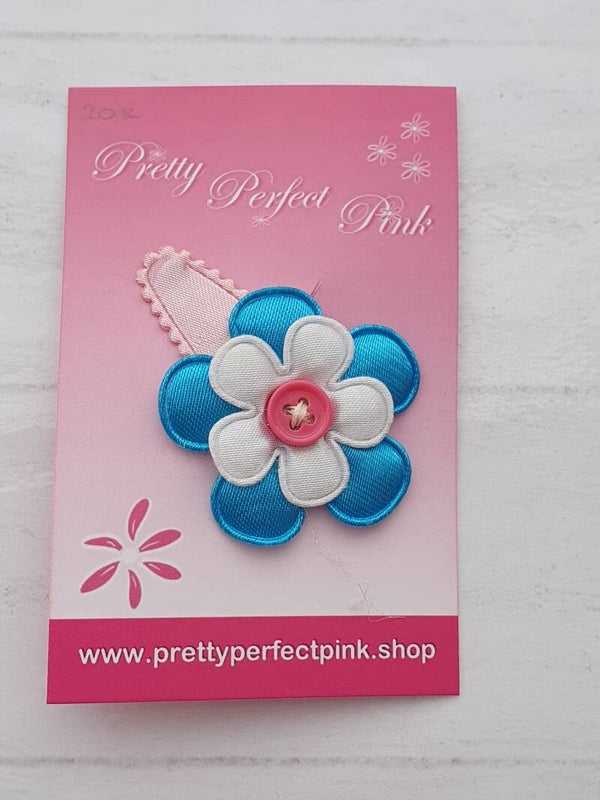 Roze haarspeldje met bloemetjes