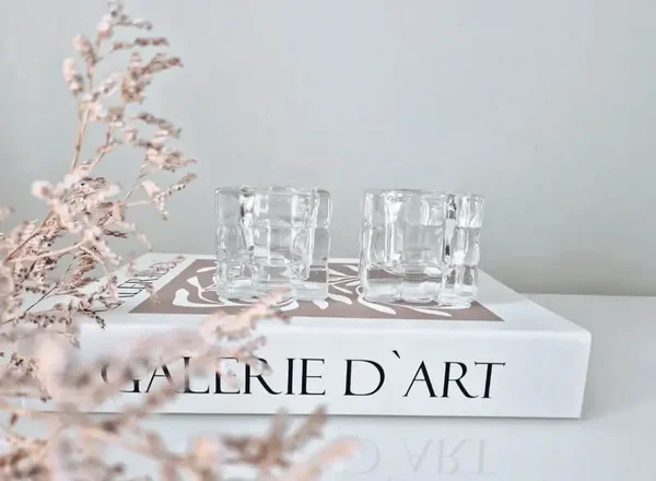 Set van 2 decoratieve kristalglas waxinelichthouders