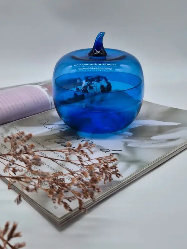 Schaaltje met deksel in vorm van appel