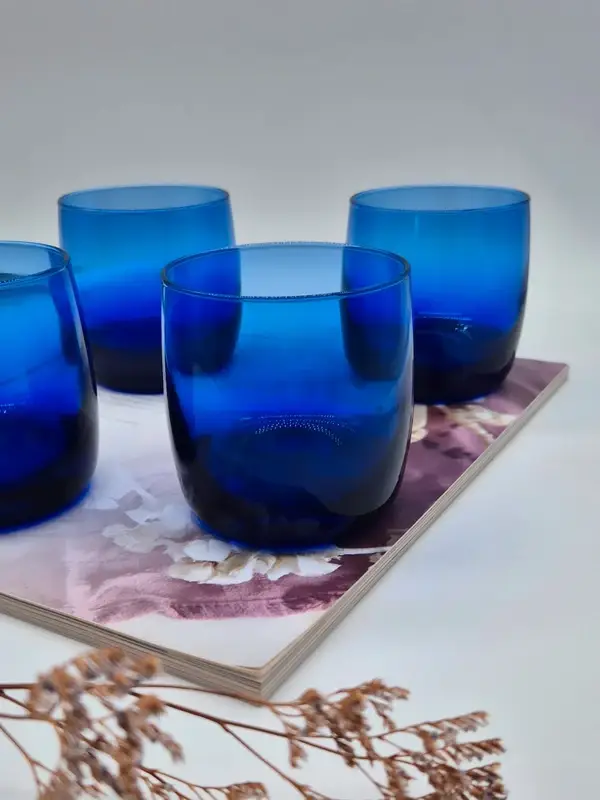 Set van 4 kobaltblauwe Luminarc glazen