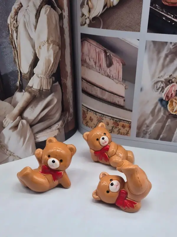 Takahashi teddybeerbeeldjes