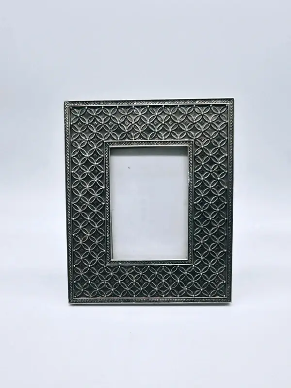 Fotolijst met een geometrisch patroon