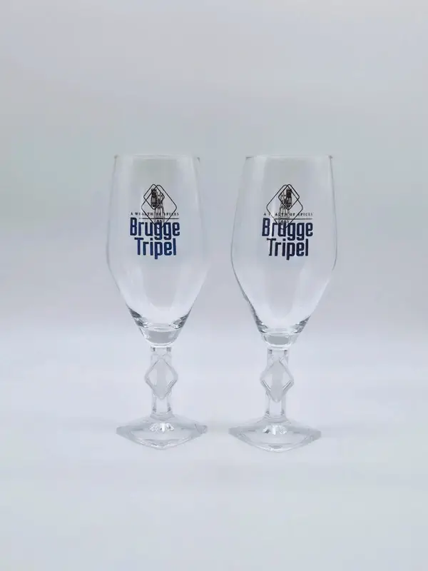 Twee originele Brugge Tripel bierglazen