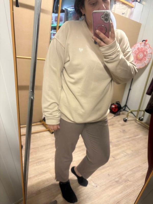 Trui hartje beige