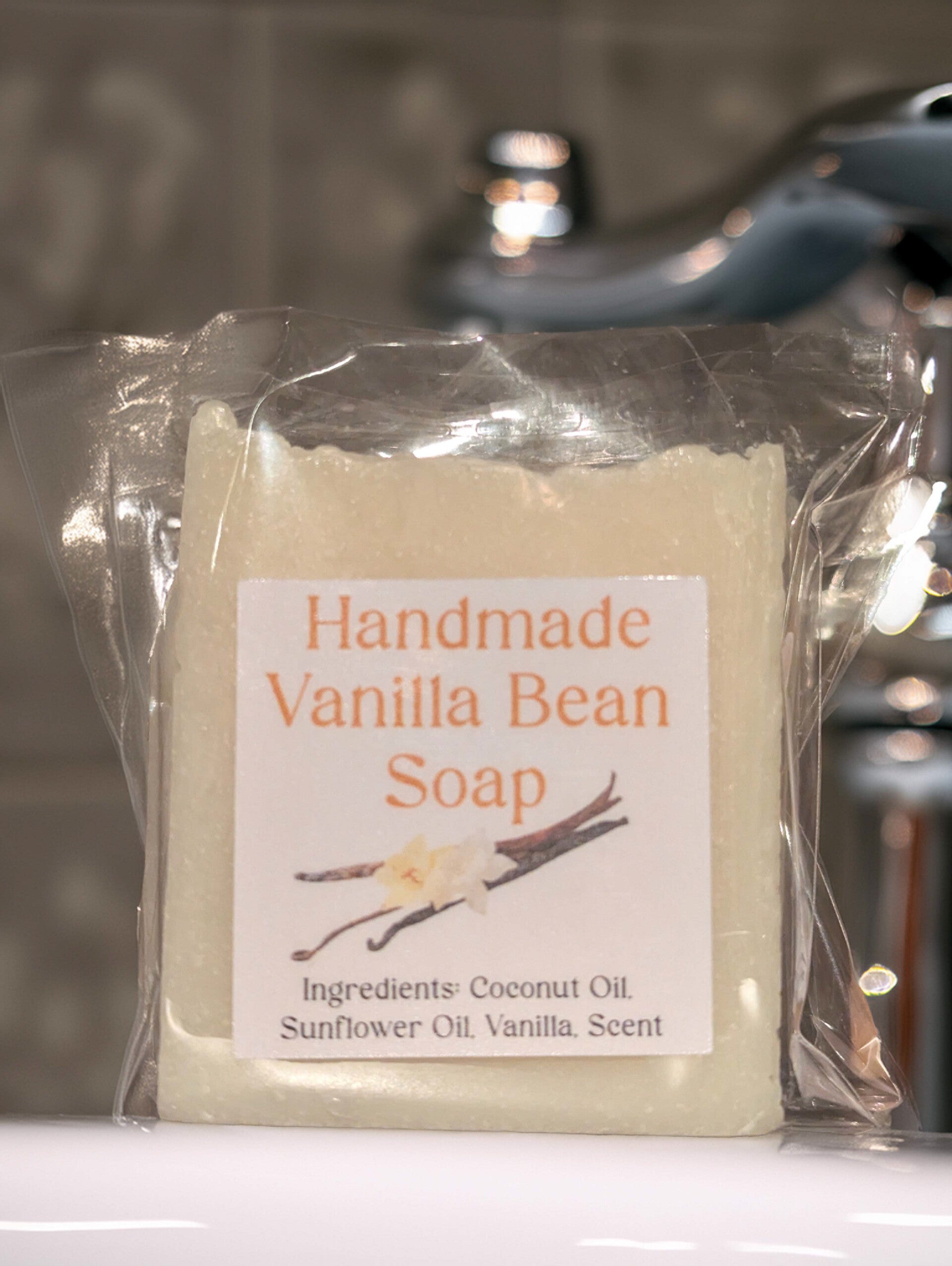 Handmade Vanilla Bean Soap – All-Natural, Luxuriously Creamy & Scented with Real Vanilla