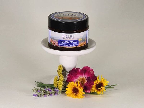 Golden Petals Face Scrub