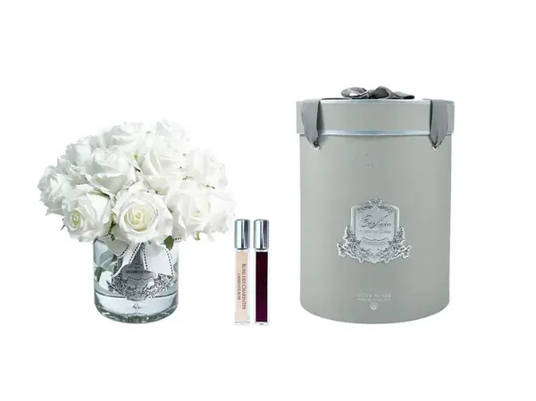 BOUQUET DE BOUTONS DE ROSE GRAND LUXE - BADGE D’ARGENT - BLANC - BOÎTE GRISE - LRB01