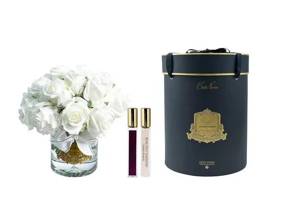 BOUQUET DE BOUTONS DE GRANDE ROSE DE LUXE - BADGE D’OR - BLANC - BOÎTE NOIRE - LRB11