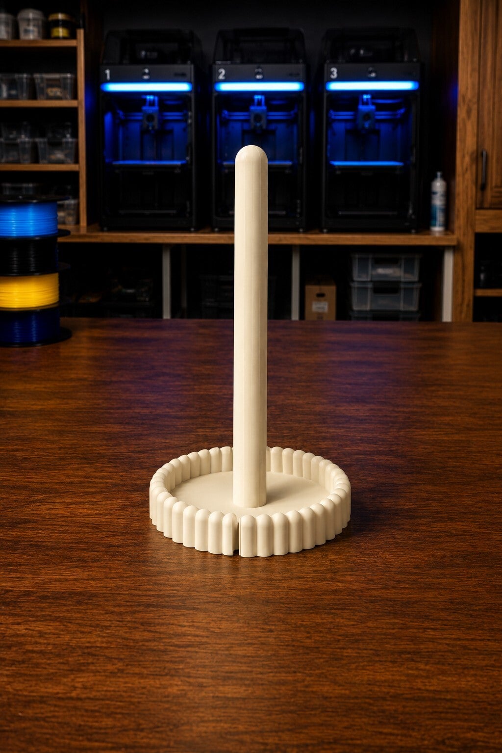 Küchenrollenhalter aus dem 3D Druck in Knochenweiß – Moderner Papierrollenhalter