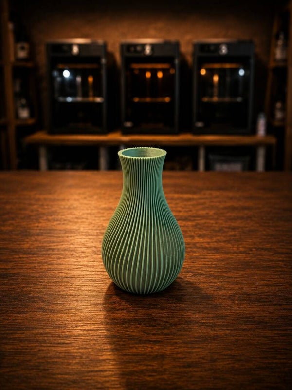 🏺 PureLine Dekovase – Moderne Designvase in Olivegrün für stilvolle Wohnräume