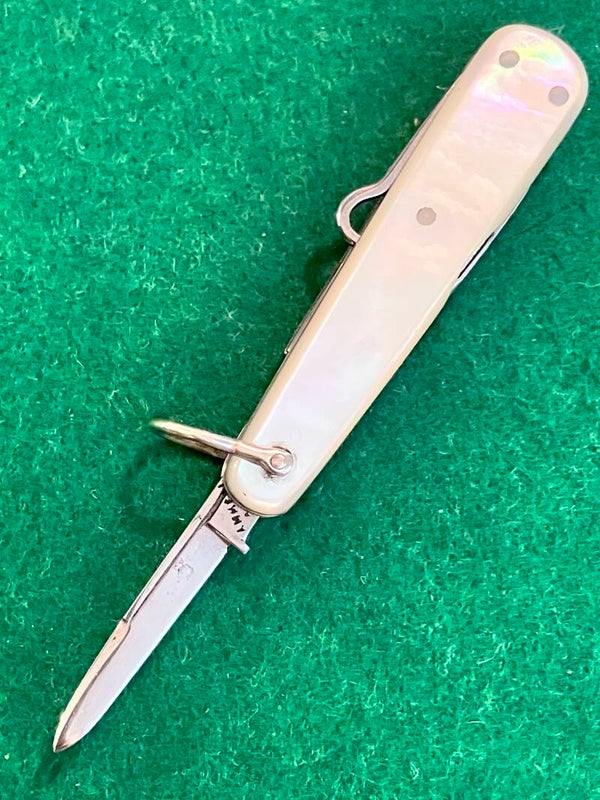 Ladies Pearl Multiblade