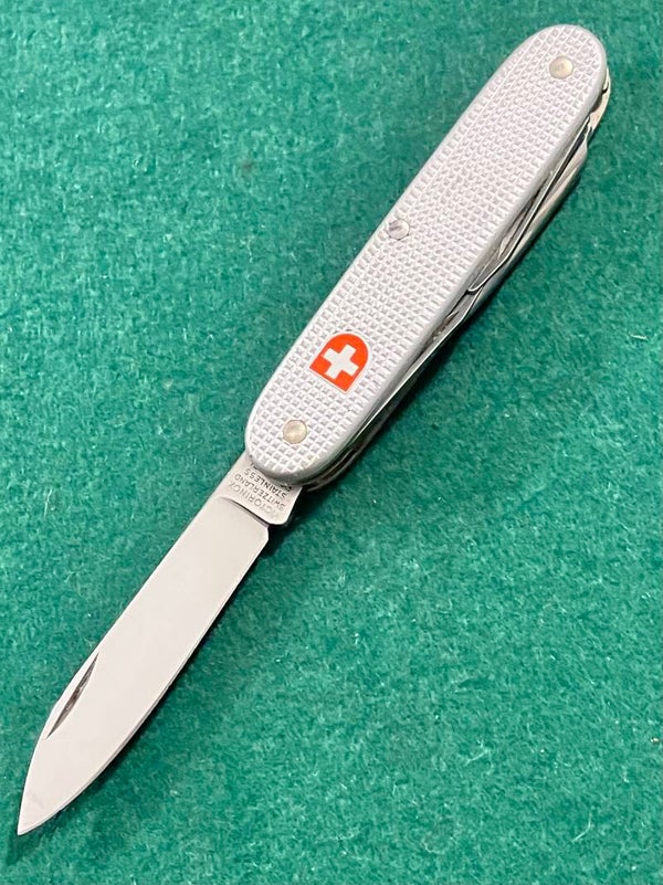 Victorinox Soldier