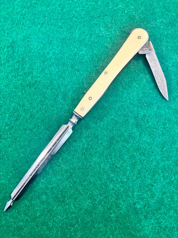 Manicure Knife