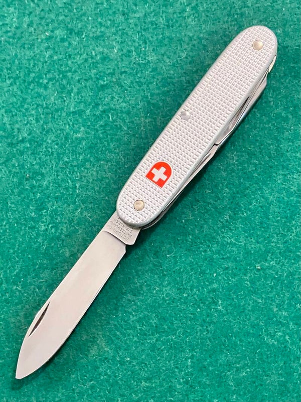Victorinox Soldier 96