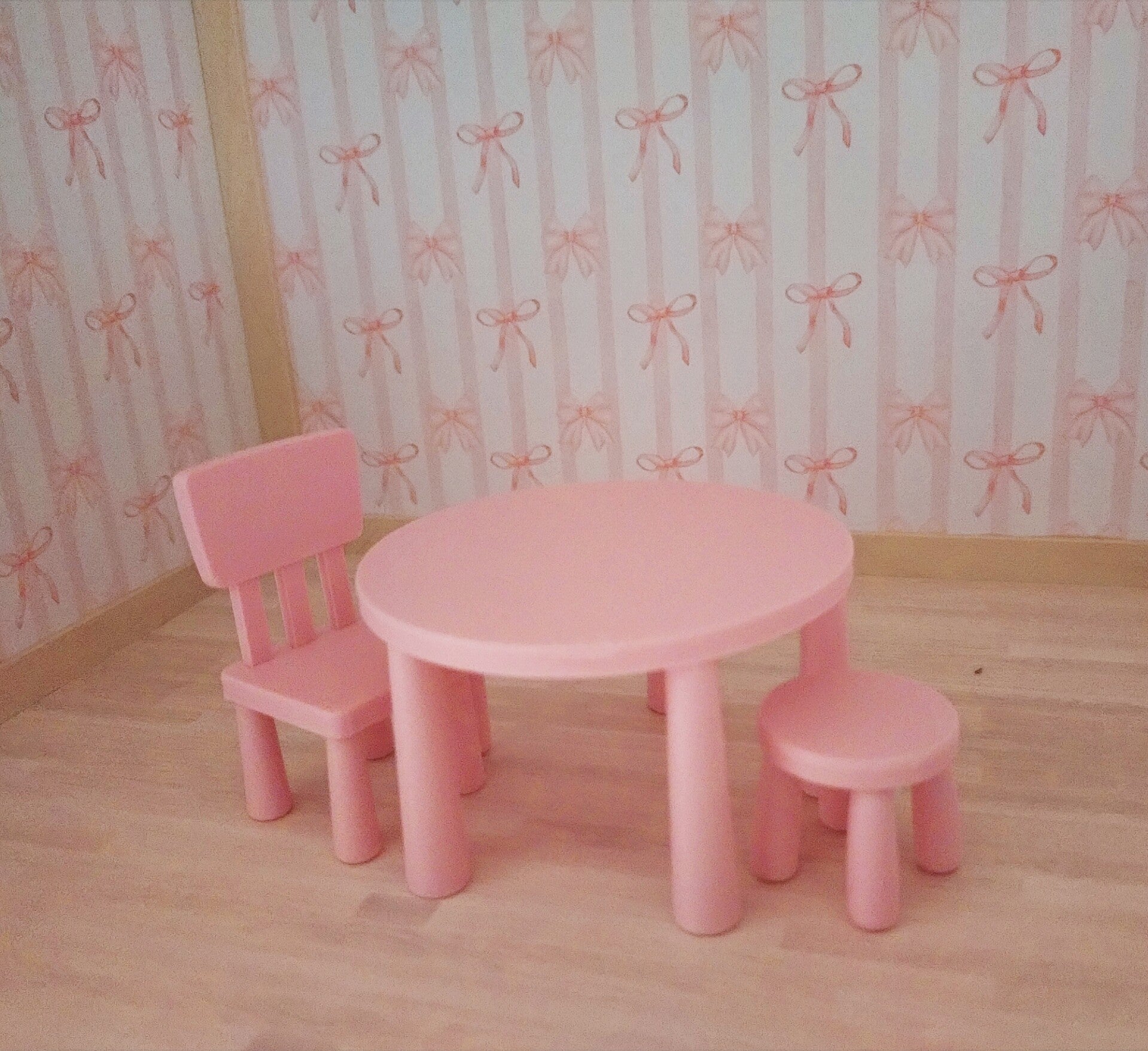 Miniatyr lekbord och stol set 1:12