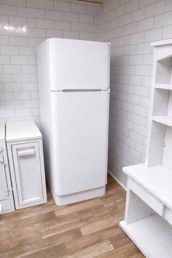 Miniatyrkylskåp 1:12