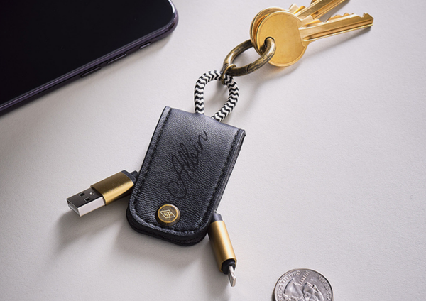 Personlig Laddningskabel Nyckelring med Gravyr