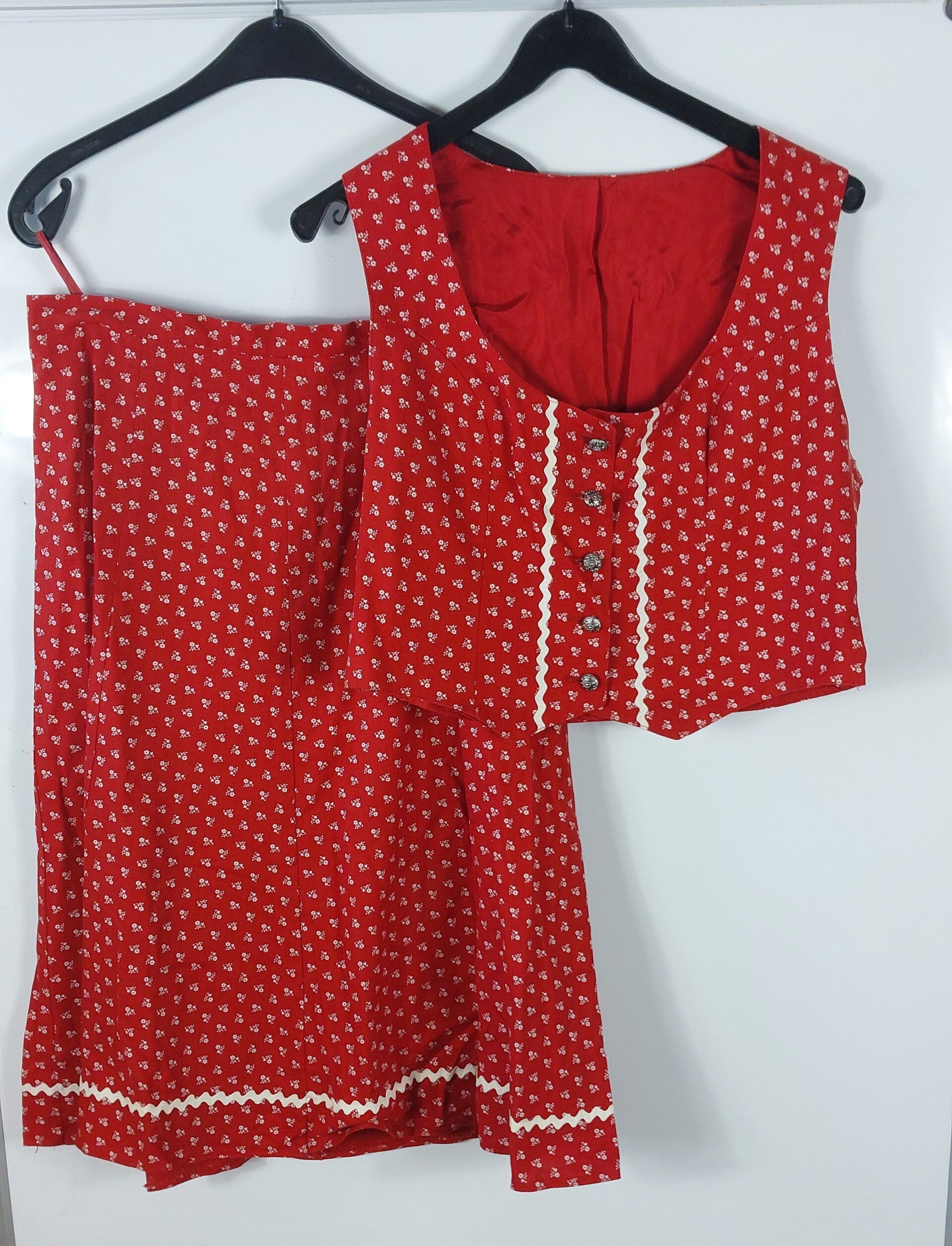 Set Trachtenweste & Trachtenrock Gr. 42 (IT46)