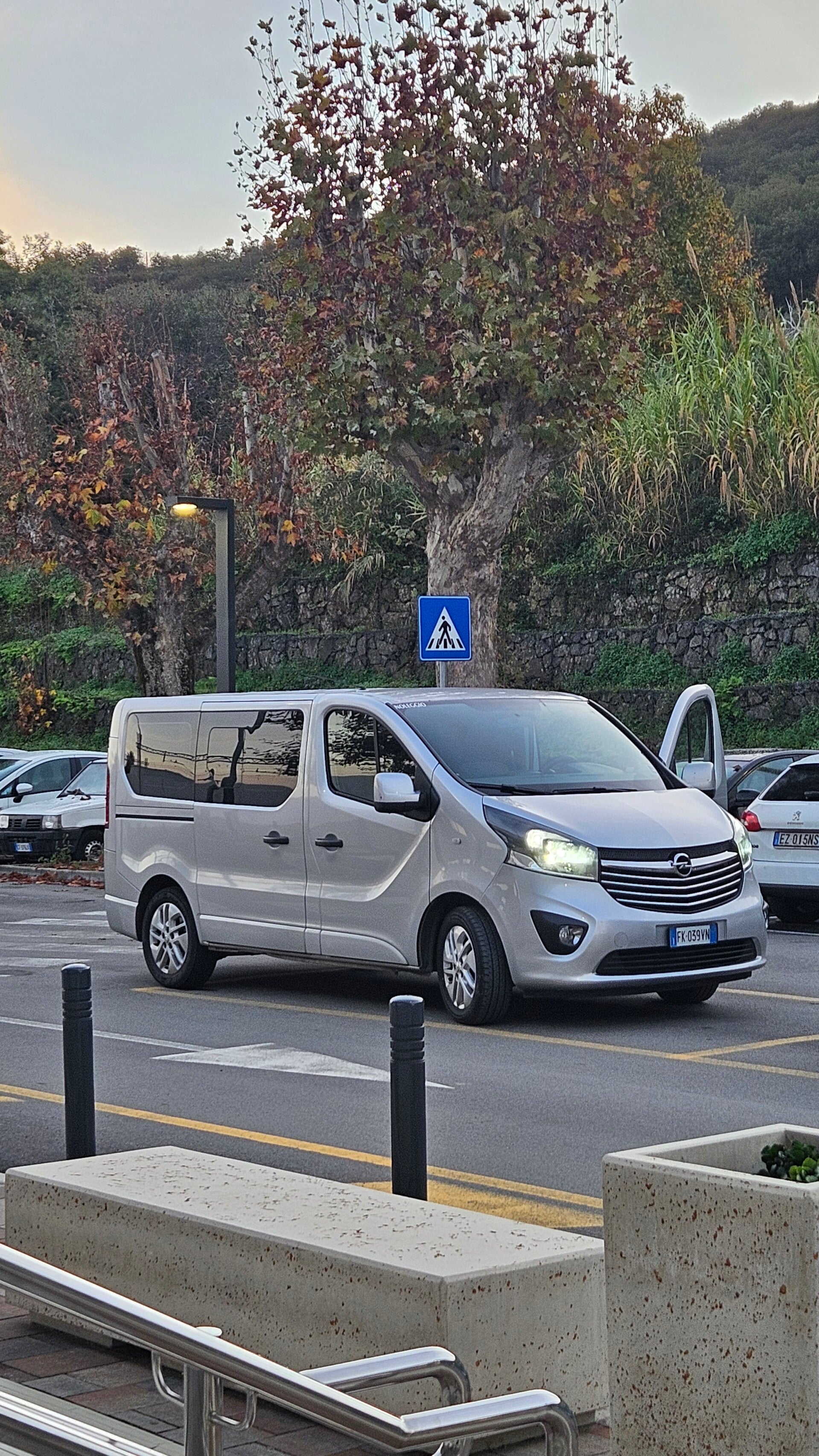 Tropea taxi service NCC. Transfer 24/7