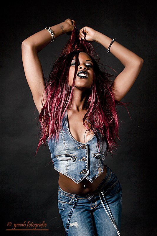 Photography : Harry Klein