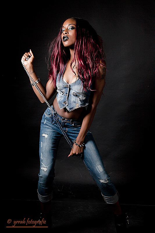 Photography : Harry Klein