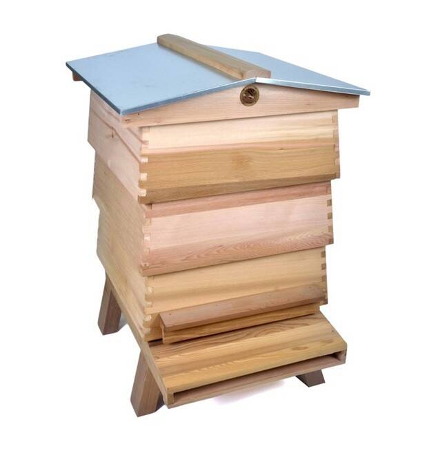 Cedar WBC Hive with Frames and Wax (Flat-packed)