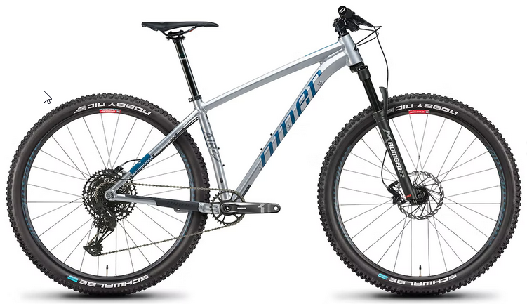 Niner air 9 maat M en L