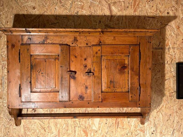 Armoire suspendue