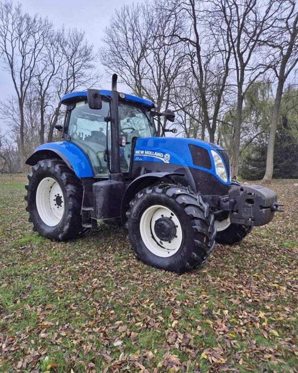 New Holland T7.210 - Bouwjaar 2013 - 9549 Werkuren