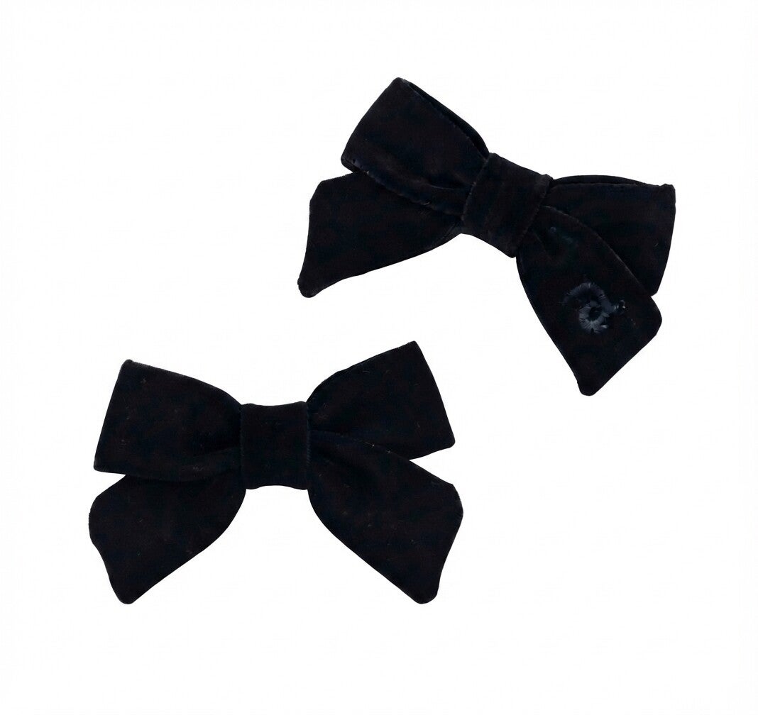 Black Eyelet Mini Bows