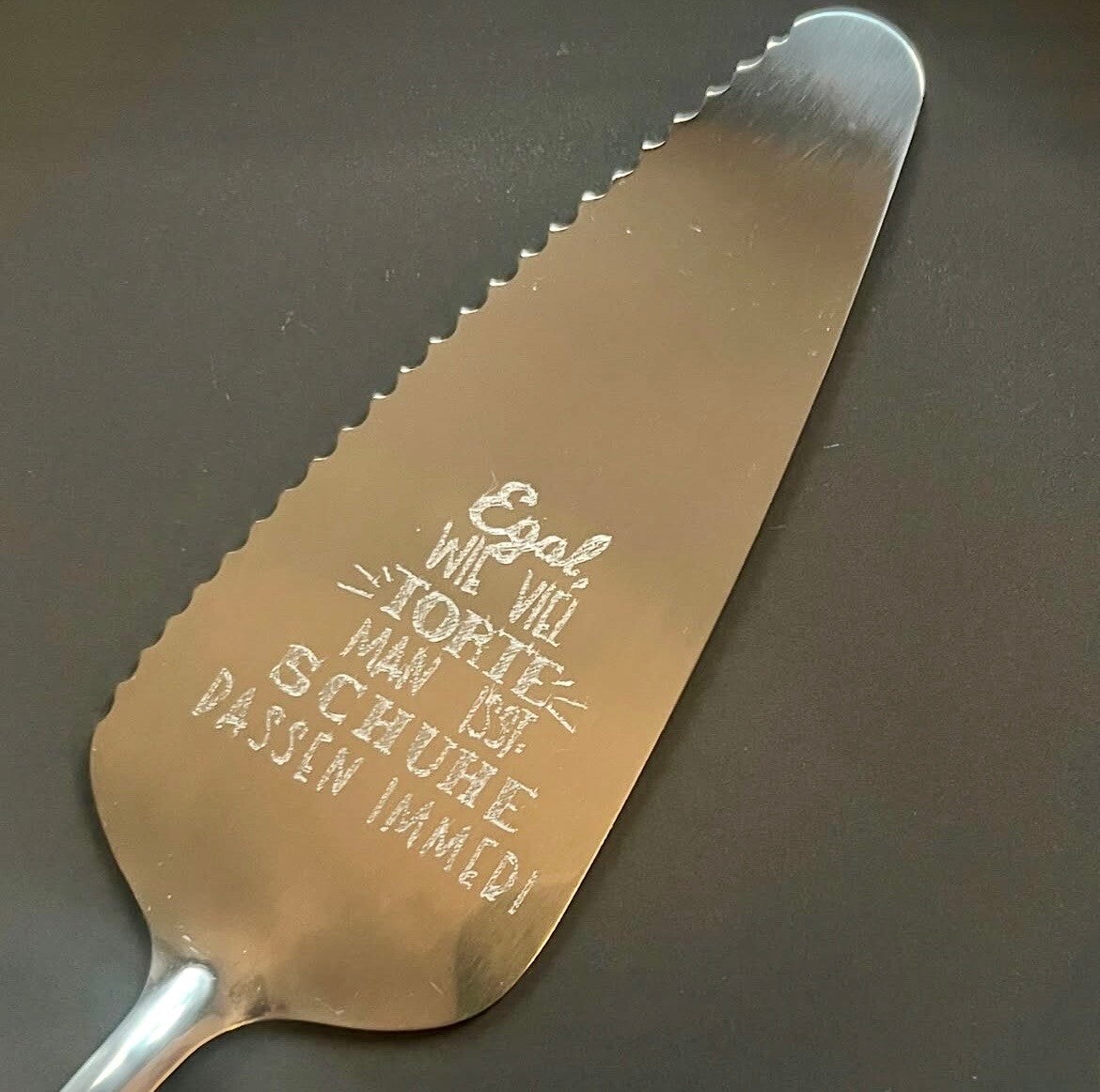 Gravierter Tortenheber