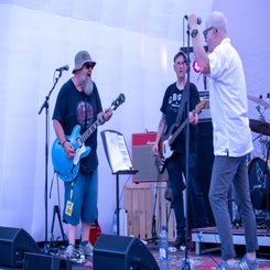 32-1-von-1-standard.jpg