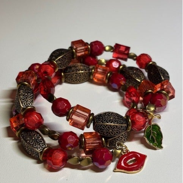 Bracelet #1 From Julia's Live on 10-3-25! ($20)