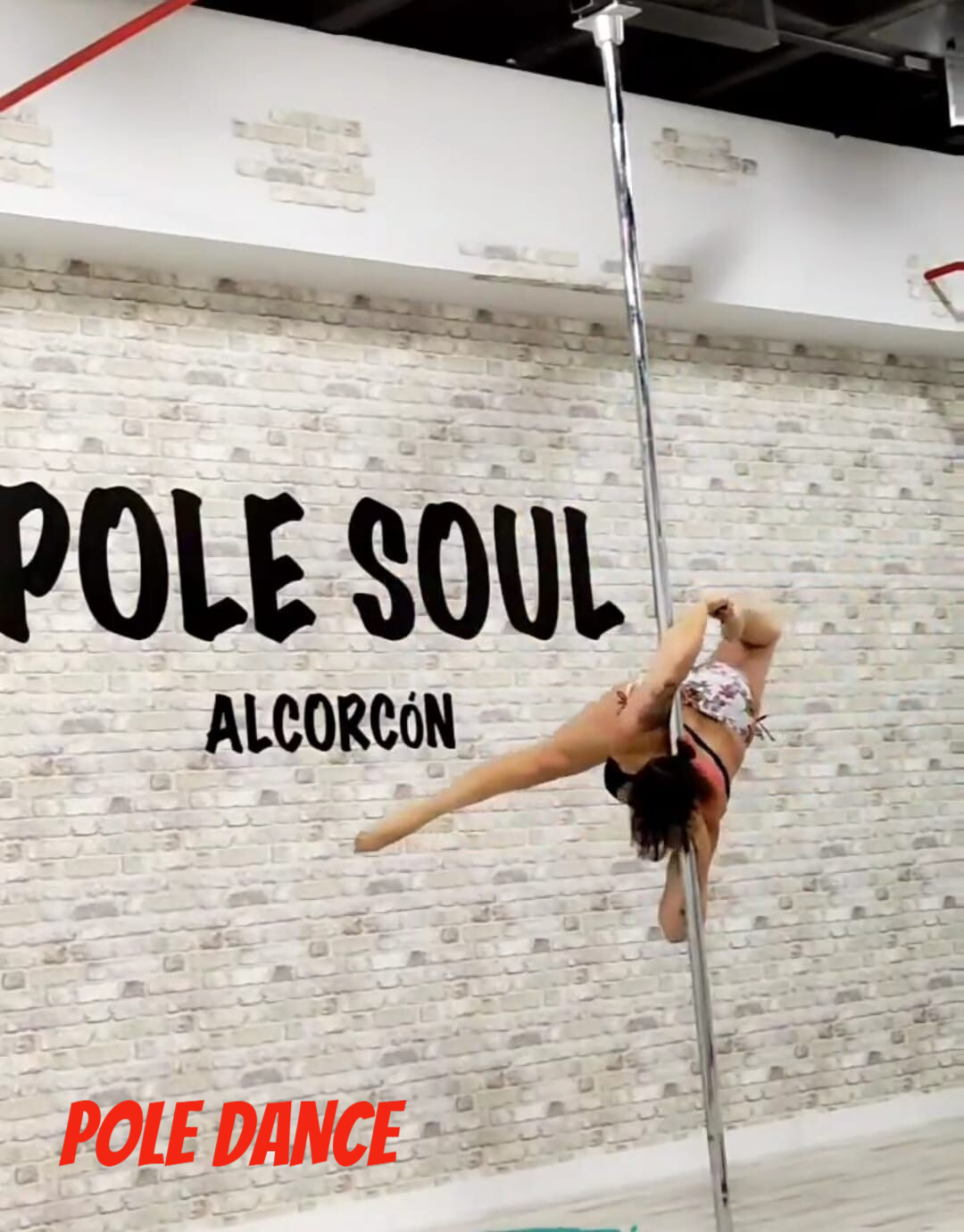 POLE DANCE