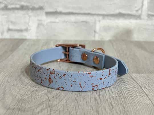Biothane Halsband mit Sprenkeln 29-35cm