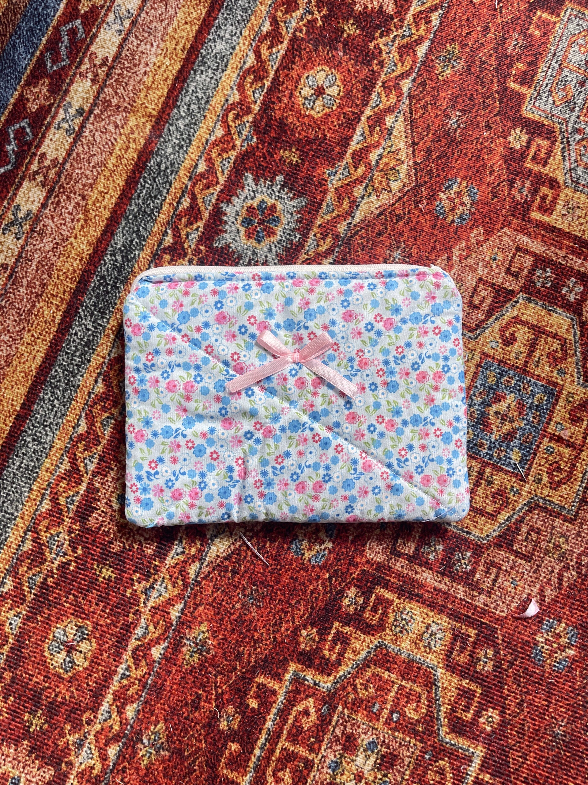 Blue Garden E-reader Sleeve / Pouch