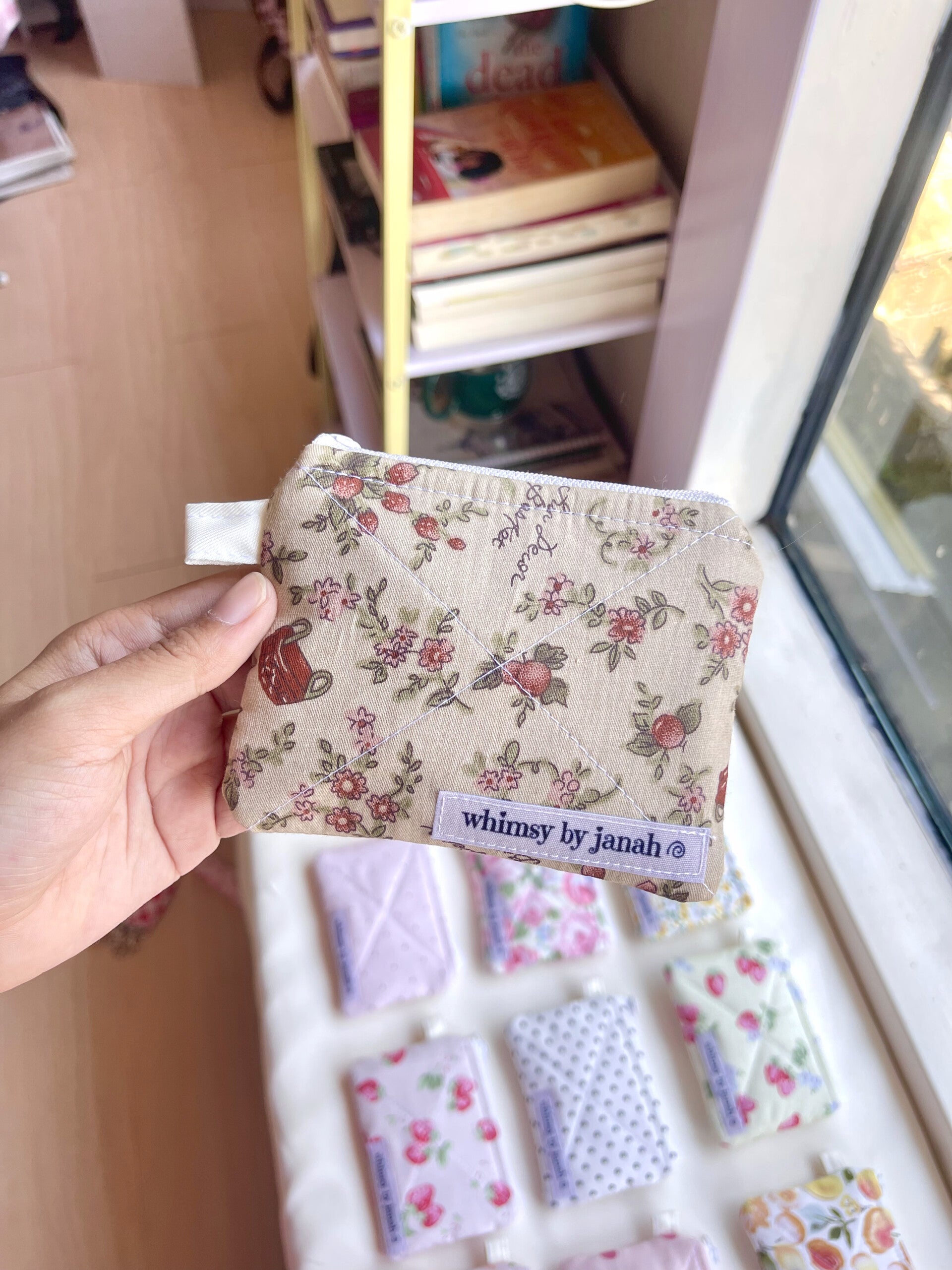 Vintage Picnic Keychain Wallet