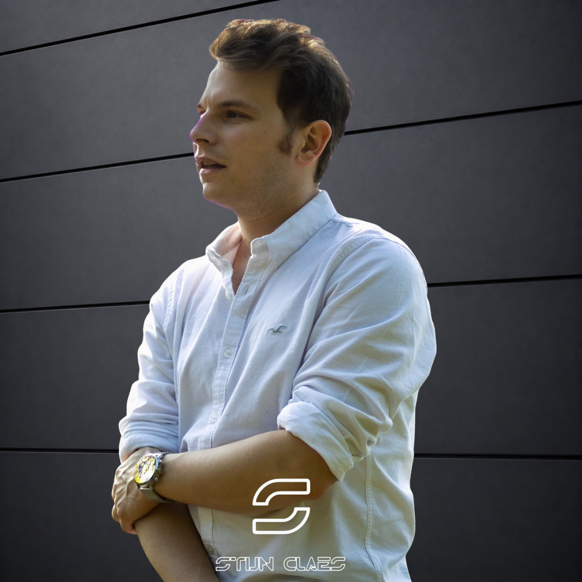 stijn-claes-presspic-logo-kleur-3-standard.png