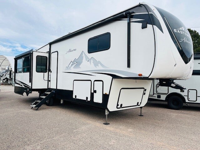 2022 Forest River East to West Ahara 365RL