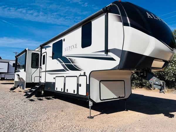 2021 KEYSTONE ALPINE 3910RK
