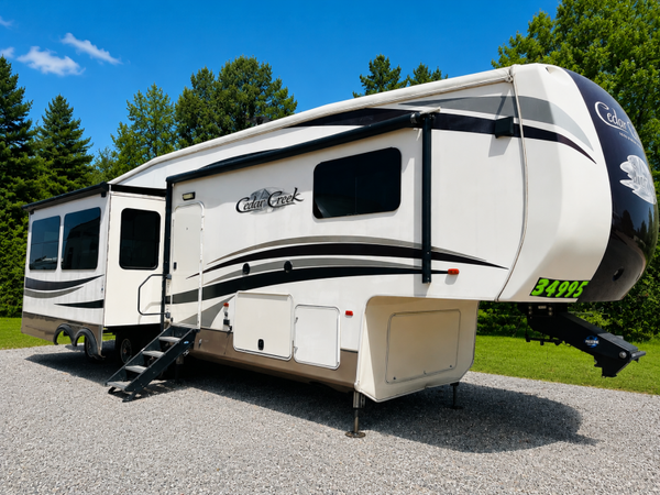 2018 Cedar Creek Hathaway 34RL2
