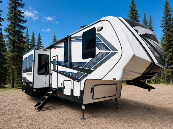 2019 GRAND DESIGN MOMENTUM 381