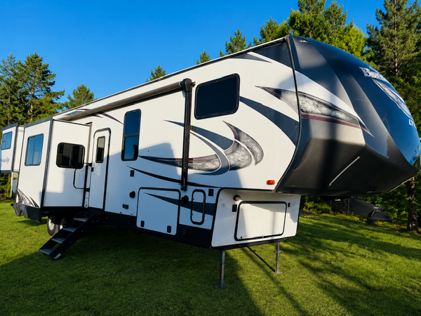 2018 Forest River Heritage Glen 372RD