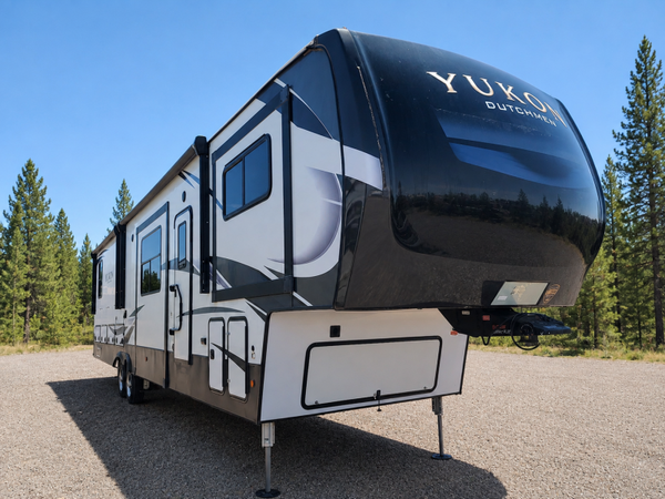 2022 Dutchman Yukon 421FL