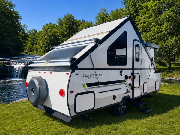 2023 Forest River Flagstaff Pop-up T21DMHW - Pending
