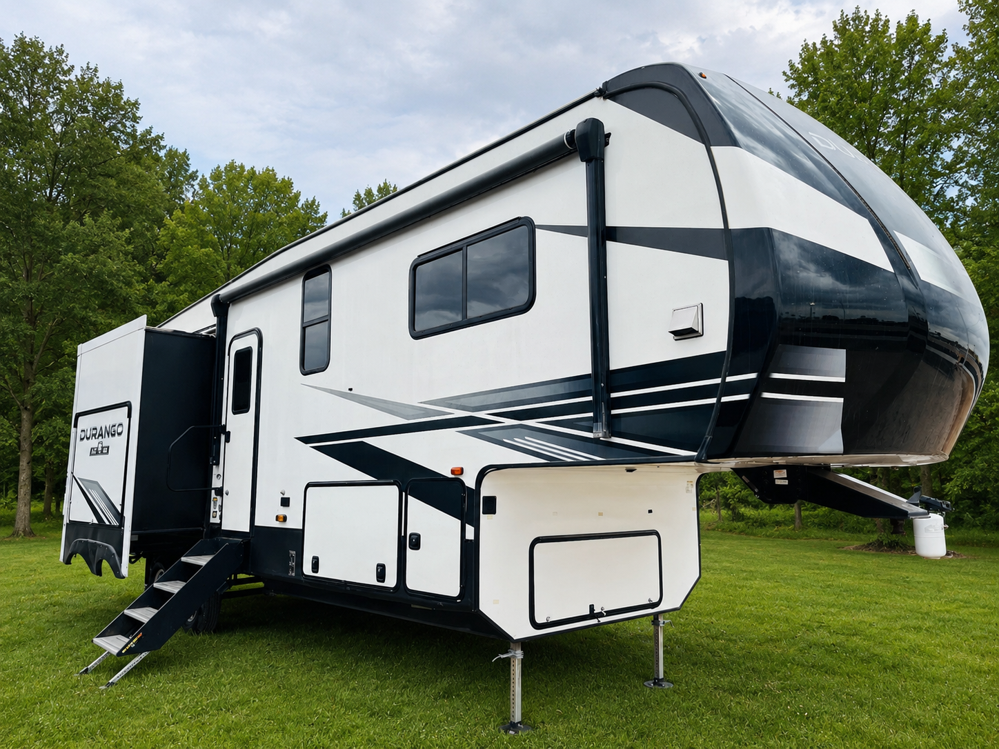 2022 KZ Durango D321RKT